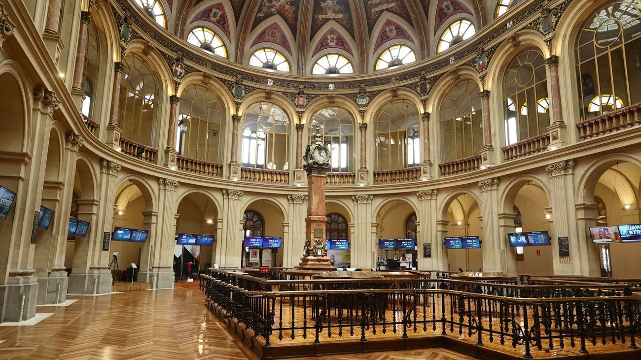 Vista general del Palacio de la Bolsa