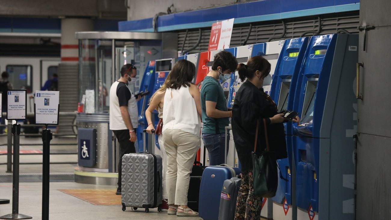 El BOCM publica la reducción del 30% del abono transporte desde septiembre