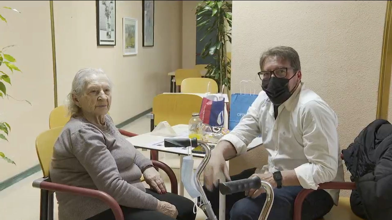 El BOE elimina las sujeciones y aumenta el personal en las residencia de mayores