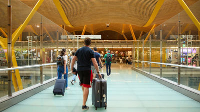 Los aeropuertos españoles operarán 24.835 vuelos en este puente de agosto, cerca de los niveles prepandemia