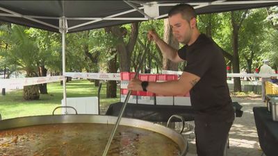 Pinto empieza las fiestas de San Roque con chocolatadas, porras y una gran paella