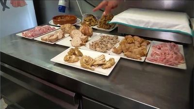 Las Gallinejas, el plato más tradicional de las Fiestas de la Paloma