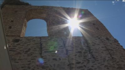Qué ver en Gargantilla de Lozoya: la Ermita de Santiago y la exposición FotCiencia como protagonistas del pueblo