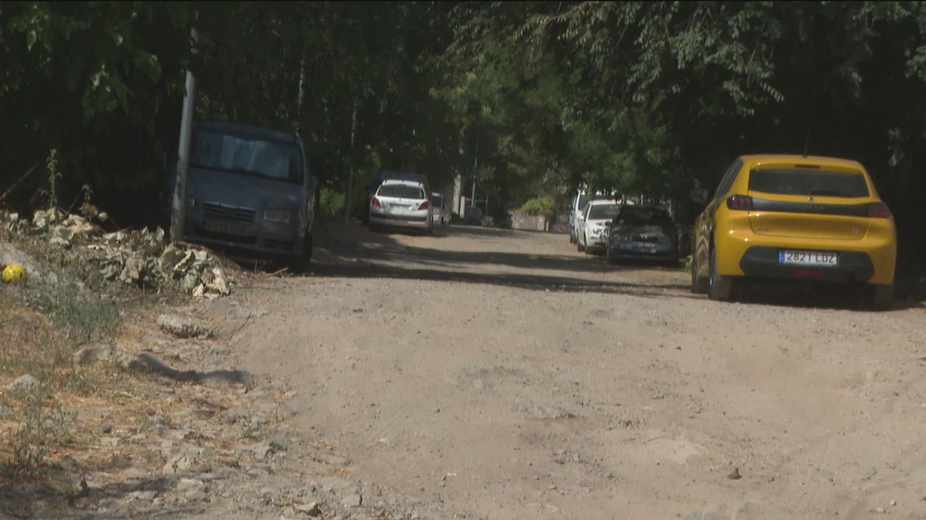 Vecinos de Cercedilla llevan medio siglo pidiendo que se asfalten sus calles