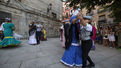 La procesión de la Virgen y el ambiente festivo serán el colofón a las fiestas de La Paloma