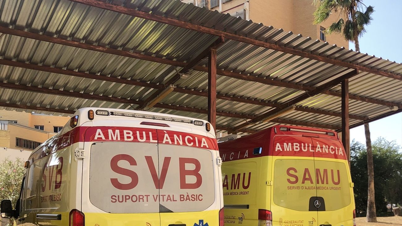 Seis personas resultan heridas en el incendio de una embarcación en el Puerto de Calpe, Alicante