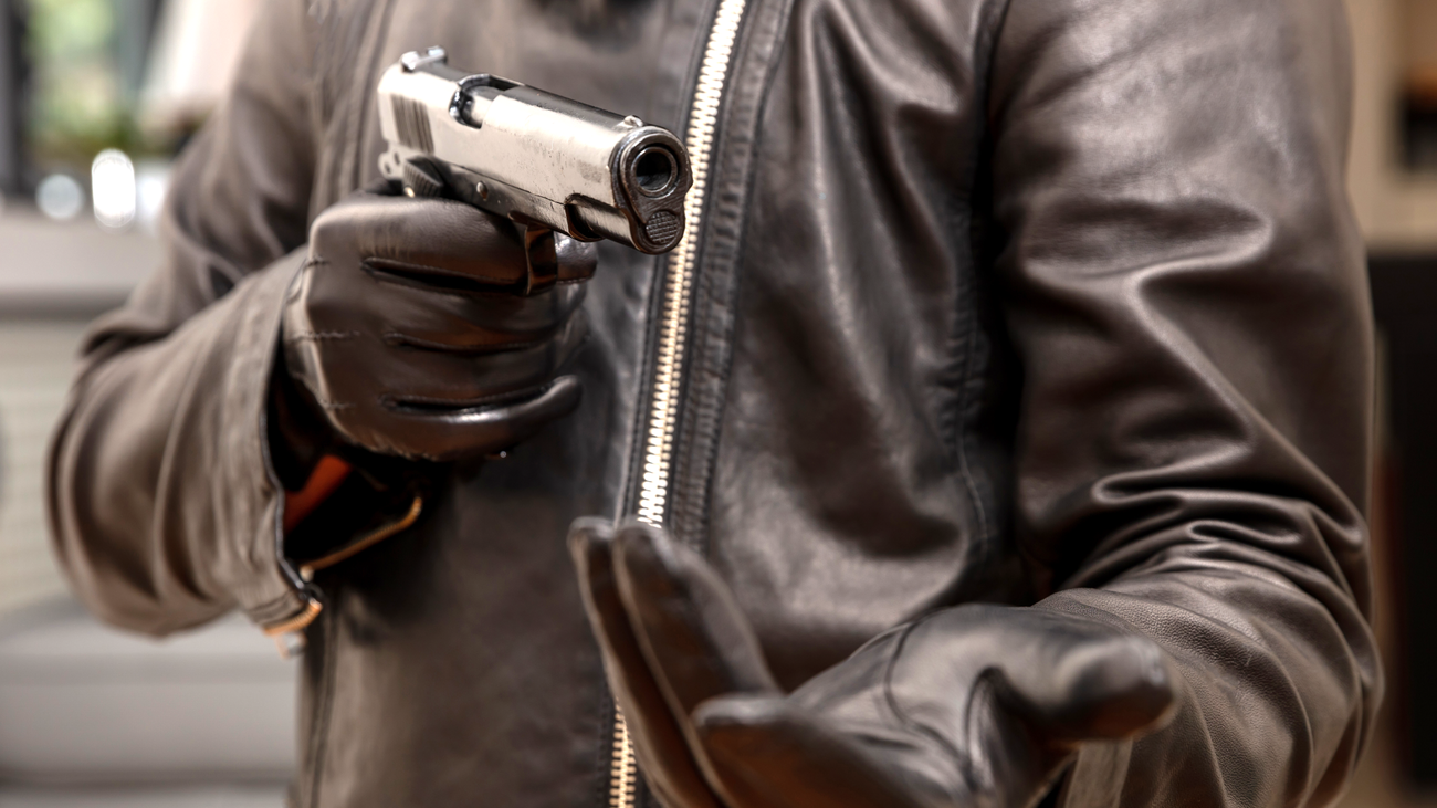 Asaltos a punta de pistola en Ciempozuelos: “Me dieron con la culata en la cabeza”