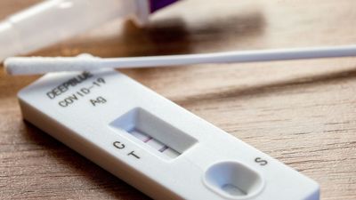 Madrid contabiliza 1.404 nuevos casos de Covid-19 en mayores de 60 años