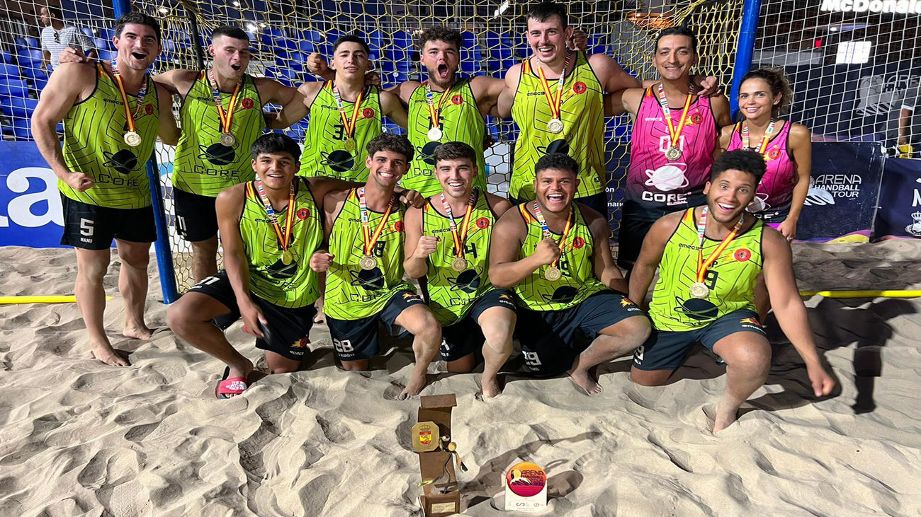CB Parla gana la Supercopa de España masculina de balonmano playa