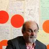El agresor de Rushdie le acusa de atacar el Islam y niega contacto con Irán