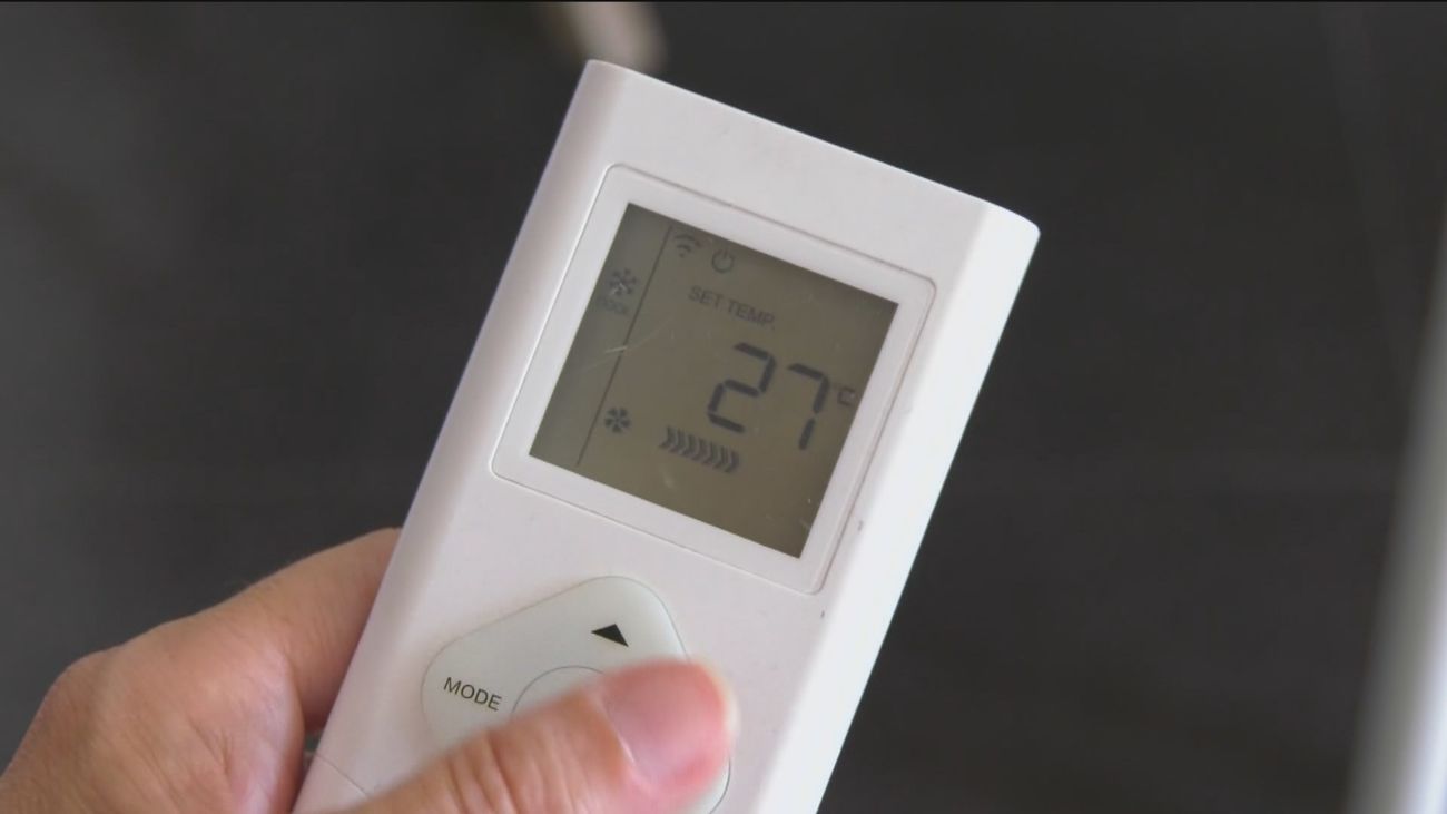 La oposición critica al Gobierno por haber impuesto el decreto de ahorro energético sin contar con los afectados