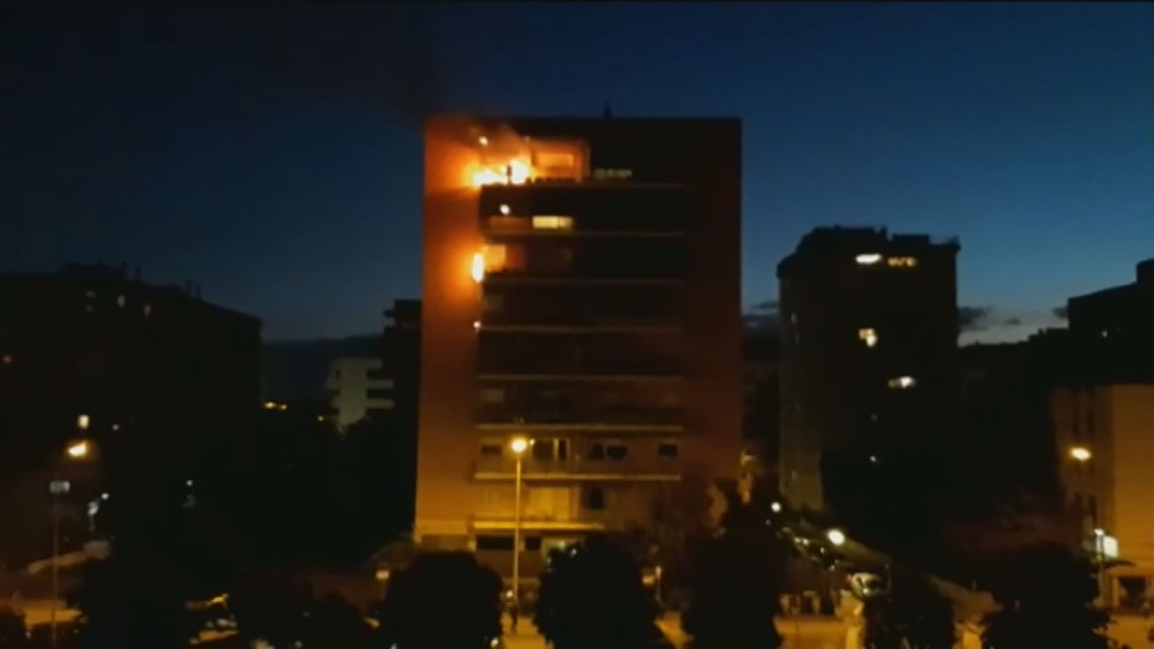 Un incendio en un edificio de la calle Padre Piquer acaba sin heridos