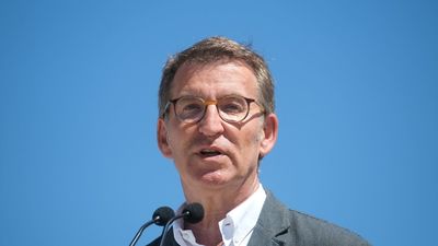 Feijóo: "El gobierno más caro de la democracia no lo podemos tener en el verano más caro"