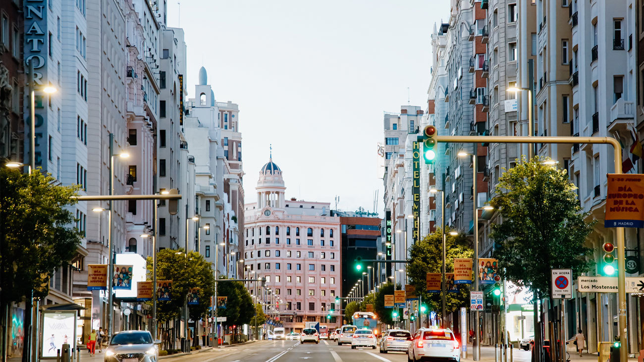 Familiares de Begoña Gómez alquilan por 850 euros un ático de Muface cerca de Gran Vía
