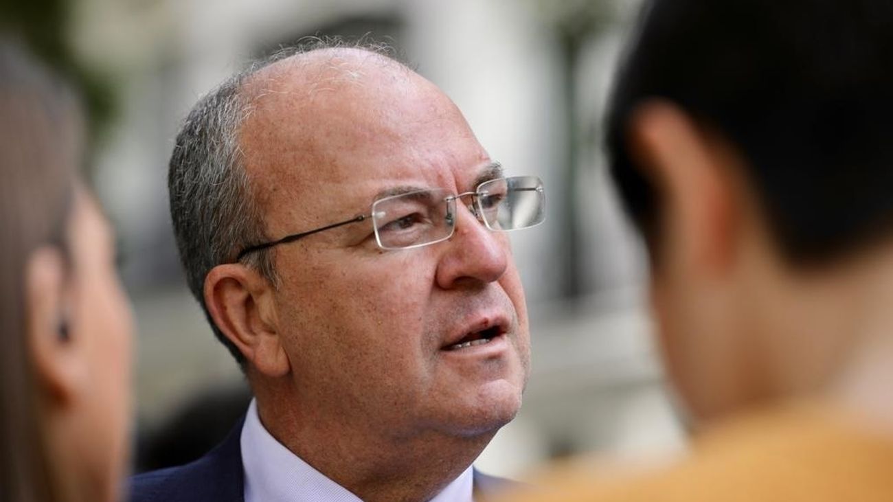 El PP acusa al Gobierno de convertir a España en "hazmerreír internacional" por el fallido envío de tanques a Ucrania