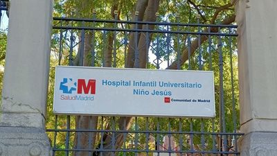 Los niños ucranianos enfermos que han aterrizado en Madrid, atendidos en La Paz, Niño Jesús y Gregorio Marañón