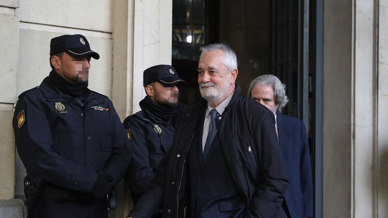 El ex-presidente de la Junta de Andalucía, José Antonio Griñán a la salida del juicio del caso ERE