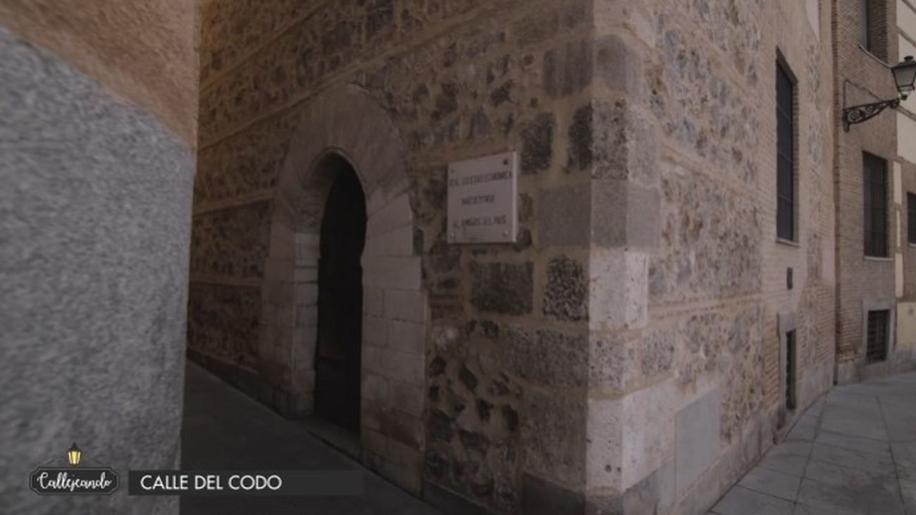 La primera mujer española en votar estuvo en la calle del Codo