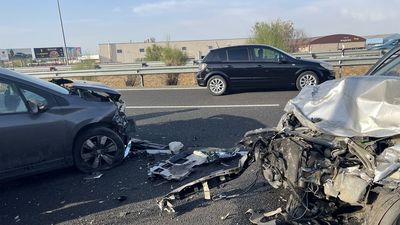 Seis atendidos, tres de una misma familia graves, en un accidente múltiple en Leganés