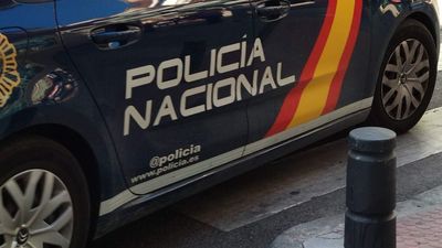 Una mujer apuñala a su exnovio y se esconde en un armario en un piso de Vicálvaro
