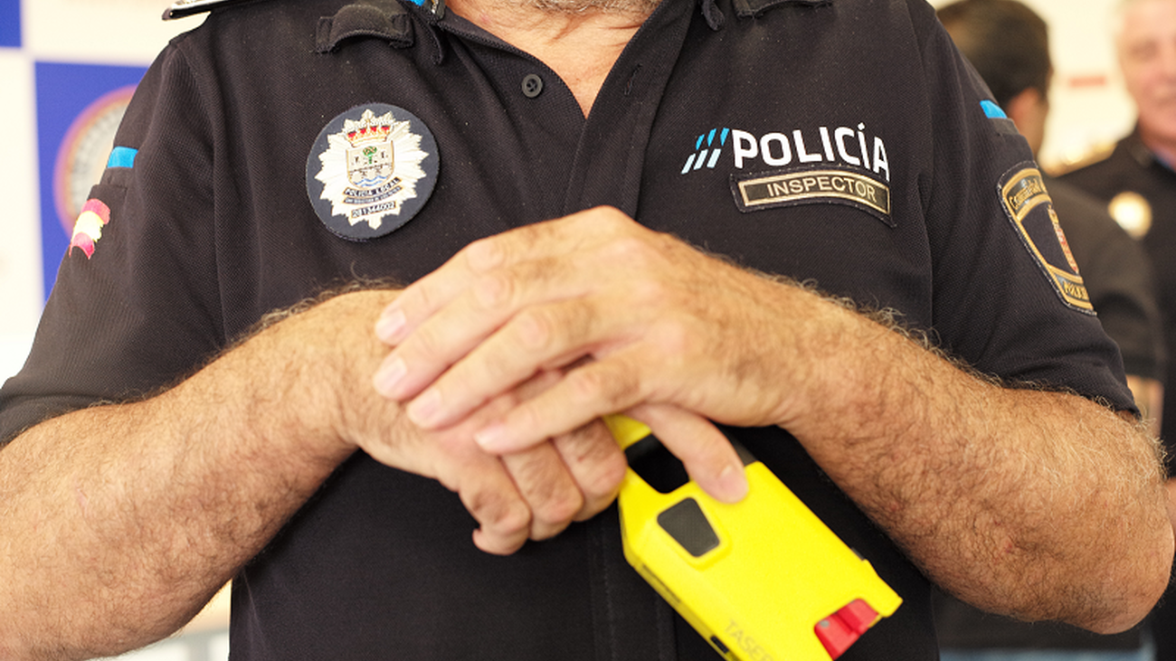 La Policía de Sanse contará con pistolas táser en las próximas fiestas
