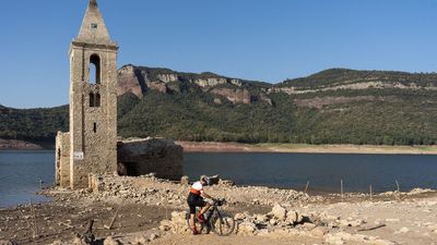 Turismo de sequía: Descienden los embalses, emergen las ruinas  y acuden los visitantes
