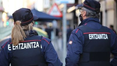 Una mujer muere golpeada por una farola derribada por un conductor ebrio y sin carnet