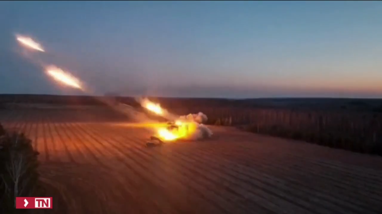 Suben a 25 los muertos en el ataque ruso contra una estación de tren en el centro de Ucrania