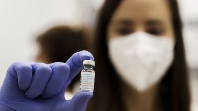Madrid suspende las citas para vacunarse de la viruela del mono ante la ausencia de viales