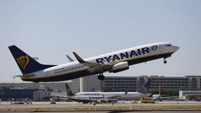 Ryanair cancela más de 300 vuelos por el fallo técnico en el control aéreo en Reino Unido