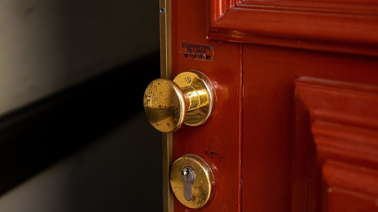 “Después de la okupación nos quedamos con deudas astronómicas”, denuncian los afectados por  'inquiokupación' frente al Congreso