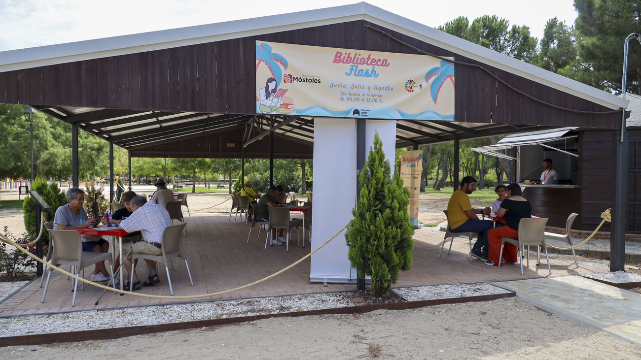 La biblioteca flash de Móstoles en el Parque Liana de Móstoles