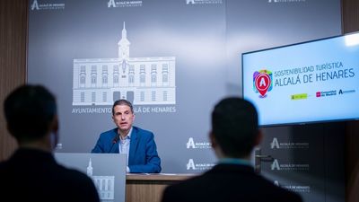 El alcalde de Alcalá de Henares culpa a un "grupo de vándalos organizados" de los disturbios en las fiestas