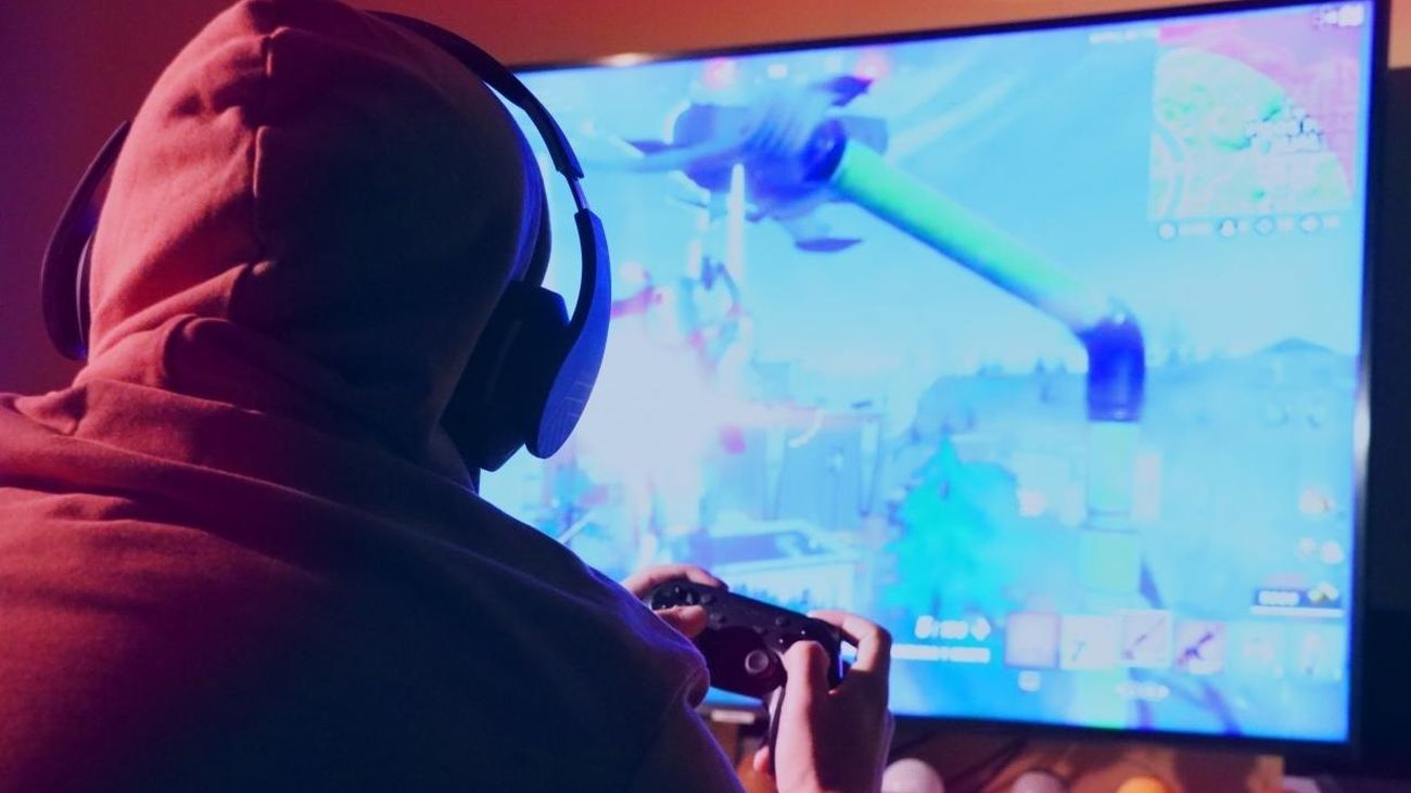 Oftalmólogos españoles advierten del riesgo para los ojos del juego prolongado con videojuegos