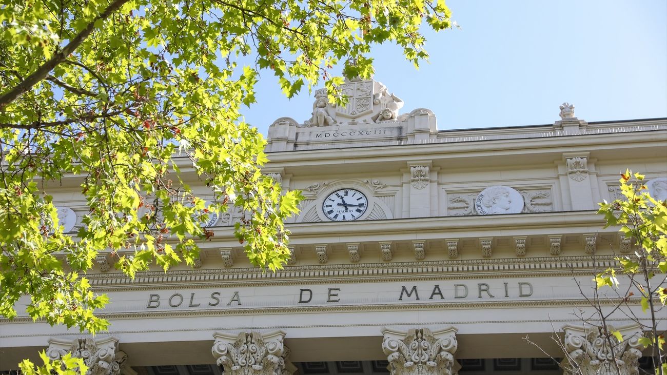 Exterior del Palacio de la Bolsa de Madrid