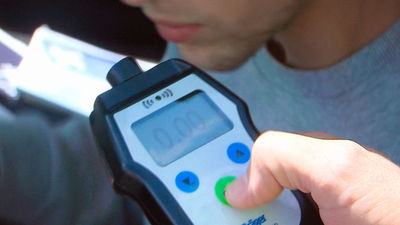 Detenida una conductora novel que multiplicaba por ocho la tasa de alcohol permitida