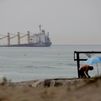 Nueva fuga de combustible por la rotura del casco de uno del barcos  que colisionaron en Gibraltar