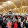 Desvíos y demoras en el Aeropuerto de Barajas por la presencia de drones en la zona