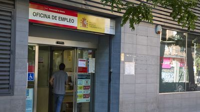 El paro en España aumenta en 40.428 personas en agosto y vuelve a superar los 2,9 millones