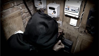 Se dispara el negocio ilegal de los enganches de luz