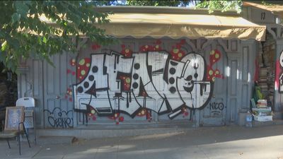 Vandalizan otra vez las casetas de los libreros de Moyano que piden ayuda al ayuntamiento