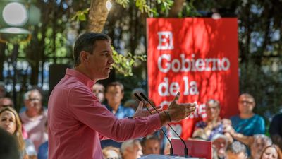 Sánchez acusa a las grandes empresas energéticas de "llevar de la mano al PP"