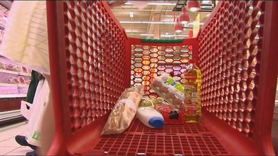 ¿Se debe poner un tope a los precios de los productos básicos, como pide la vicepresidenta segunda del Gobierno?