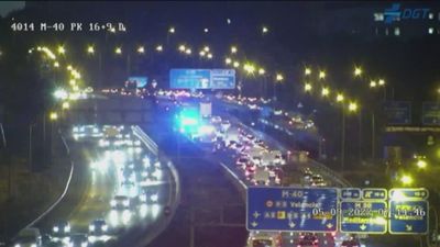 Hasta 3 kilómetros de retenciones en la M-40 por un accidente en Vallecas