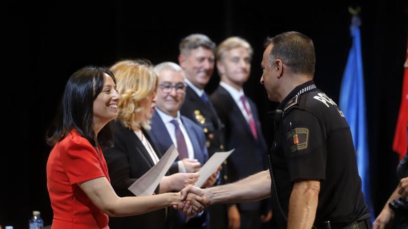 Mercedes González admite los problemas del Gobierno para reponer policías en Madrid capital