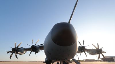 España envía a Ucrania un A400 con un nuevo cargamento de munición de artillería