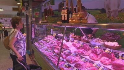 Sigue generando rechazo la propuesta de Yolanda Díaz de topar el precio de alimentos básicos