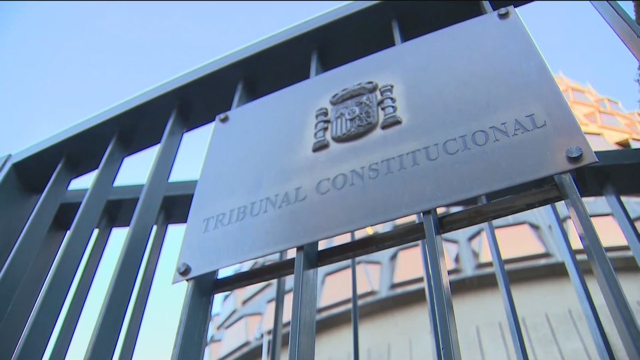 Trabajo contrarreloj para evitar una crisis que afecte al Constitucional