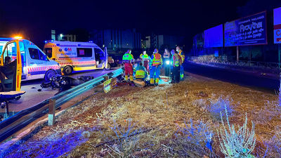 Un motorista de 59 años, grave tras impactar contra el quitamiedos de la M-511 en Pozuelo de Alarcón