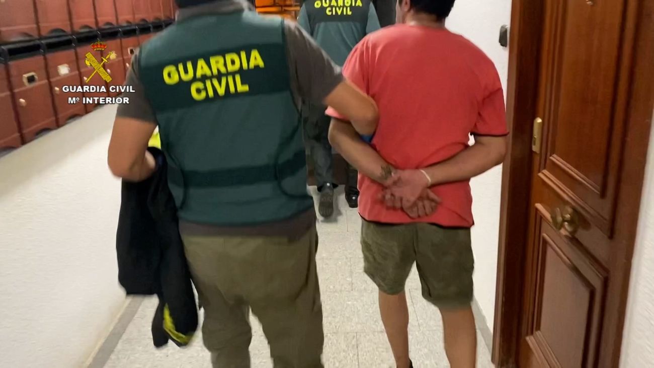 Diez detenidos en Cataluña
